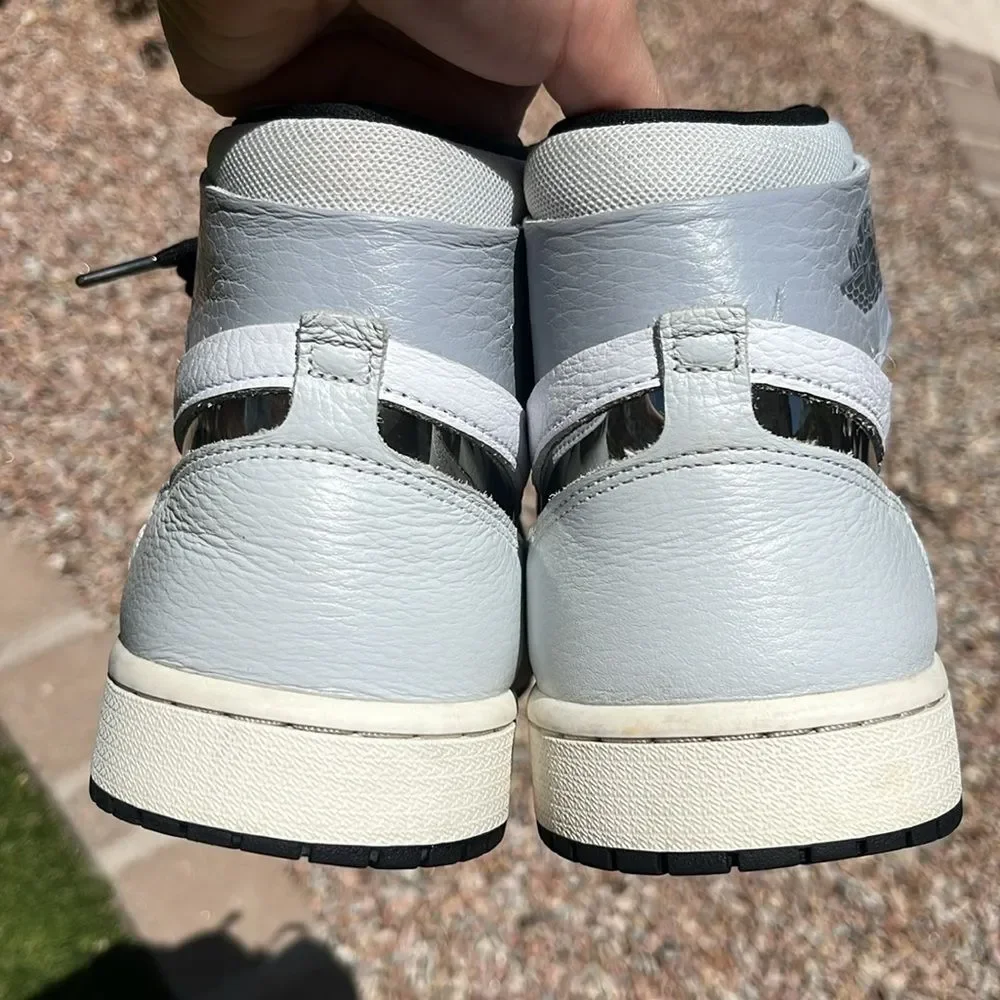 NIKE AIR JORDAN 1 Zoom Sneakers!